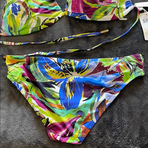 Vibrant Multicolor Bikini Set - Picture 5 of 6